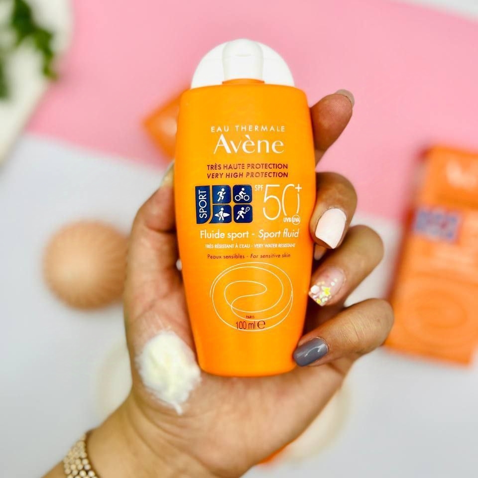 ضد آفتاب اون AVENE