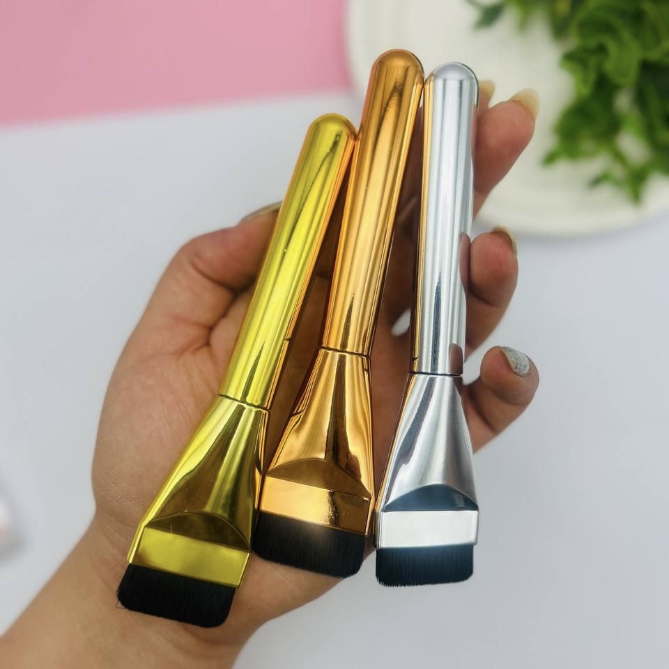براش کرم پودر تیک تاکی