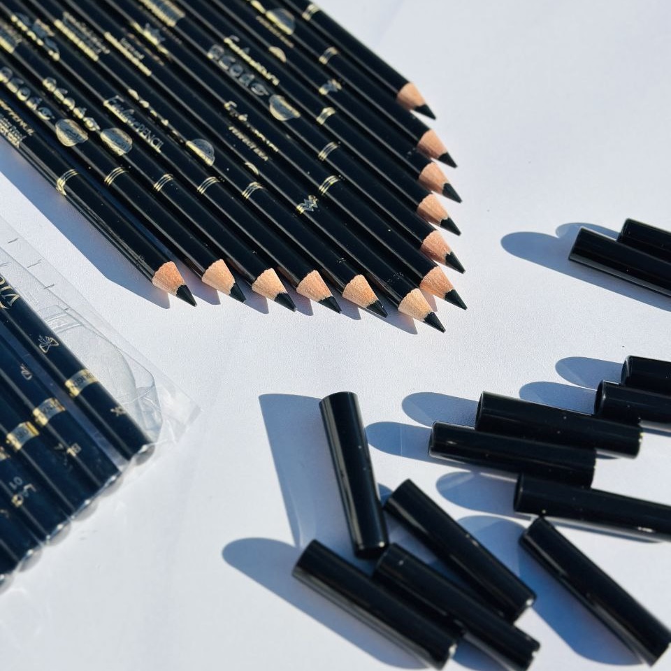 مداد چشم مشکی ویولا VIOLA اورجینال