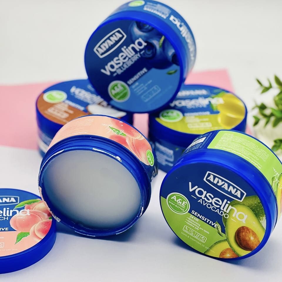 وازلین آیانا AIYANA