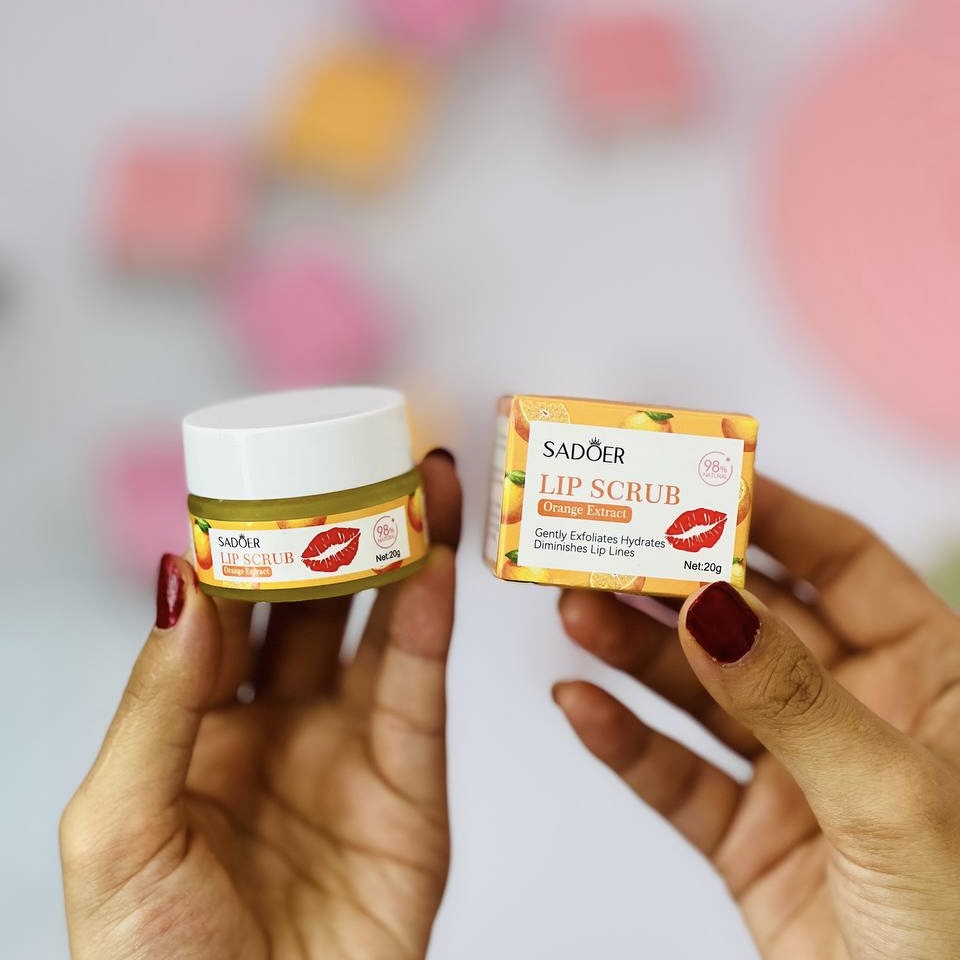 اسکراب لب آبرسان و مرطوب کننده سادور SADOER