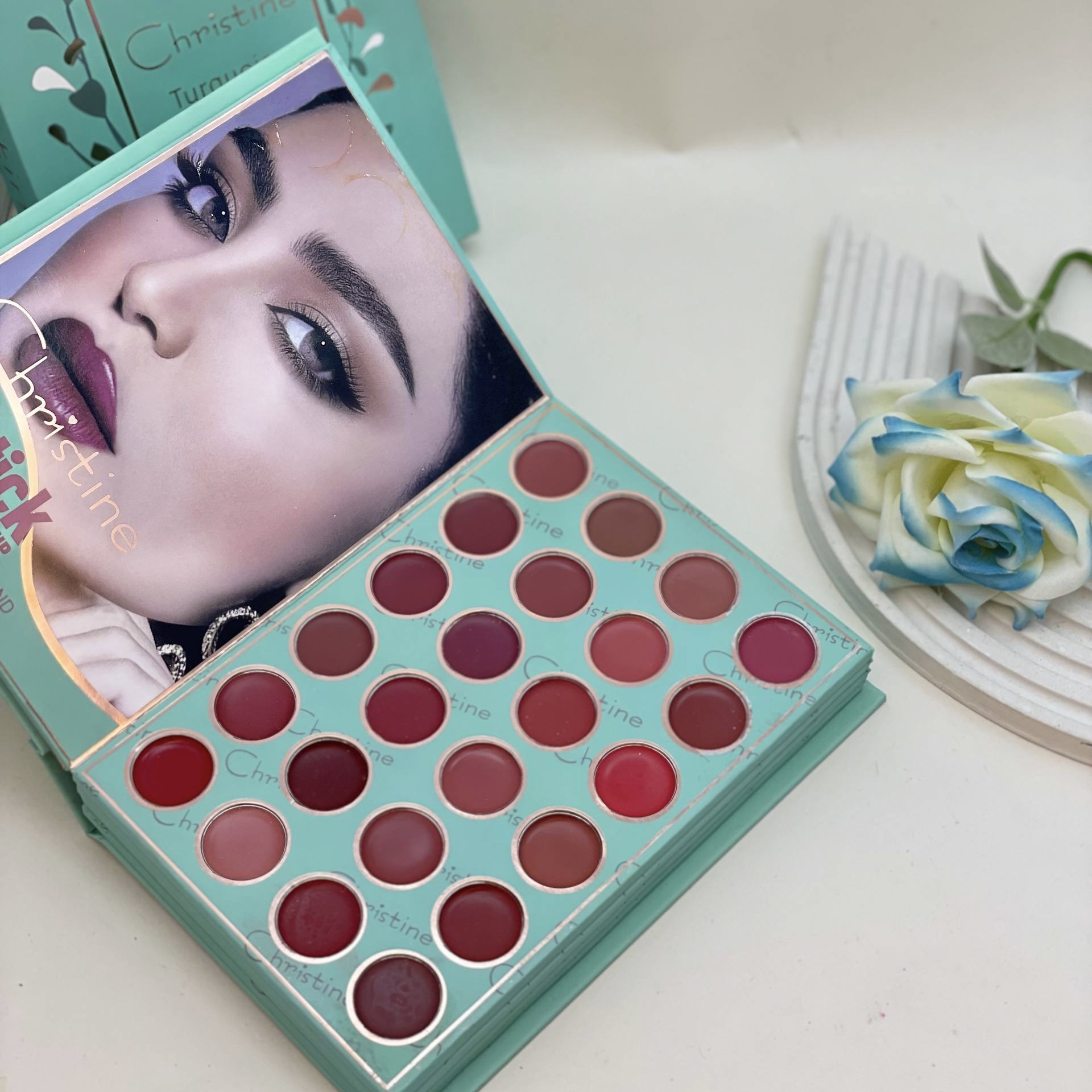 سایه کتابی مناسب سالن